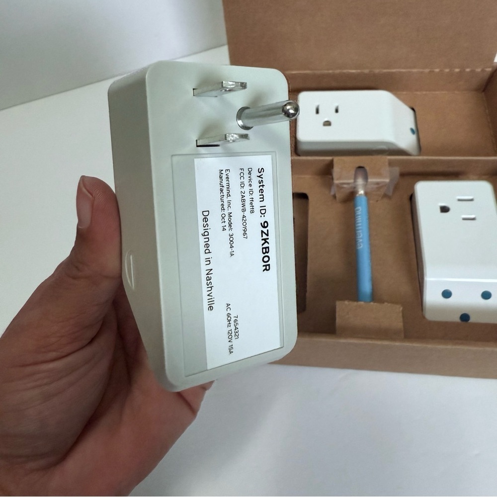 Evermind White Smart Plug Trio - Picture 7 of 7